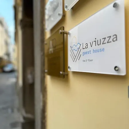 La Viuzza Couette-café